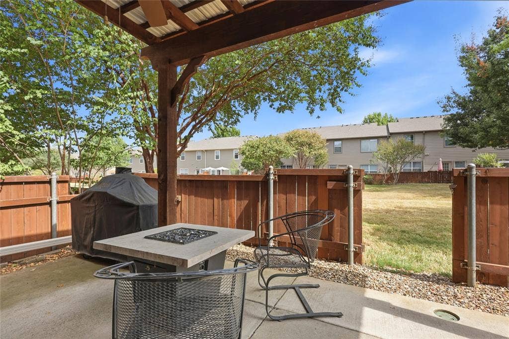 9836 Wilkins Way, Plano, TX 75025 9836 Wilkins Way, Plano, TX 75025