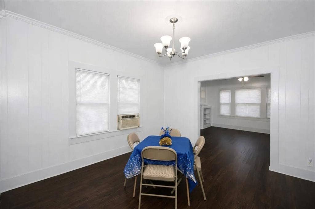 2628 Avenue G, Fort Worth, TX 76105 2628 Avenue G, Fort Worth, TX 76105