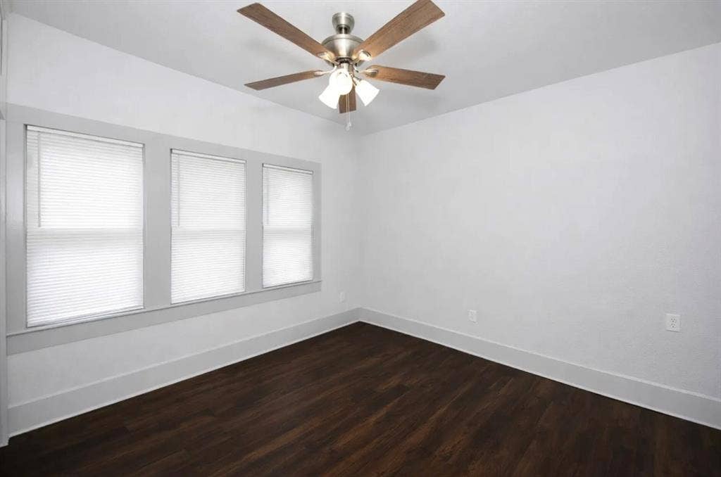 2628 Avenue G, Fort Worth, TX 76105 2628 Avenue G, Fort Worth, TX 76105
