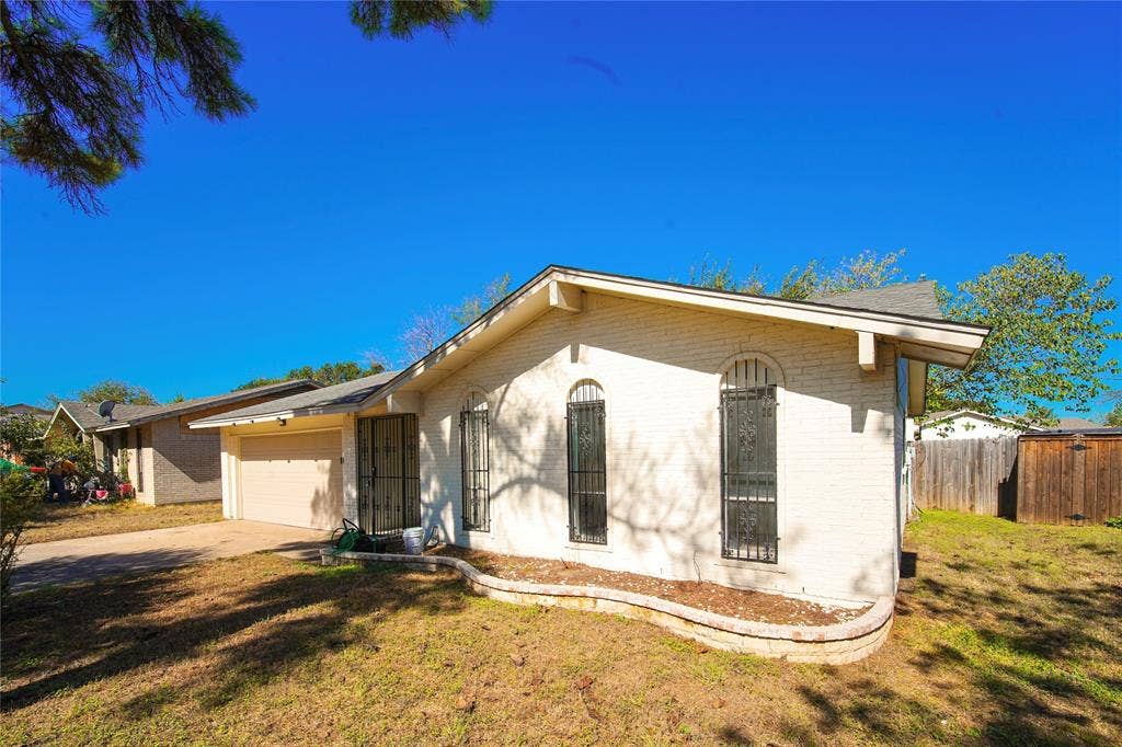 1035 Timberview Drive, Hutchins, TX 75141 1035 Timberview Drive, Hutchins, TX 75141