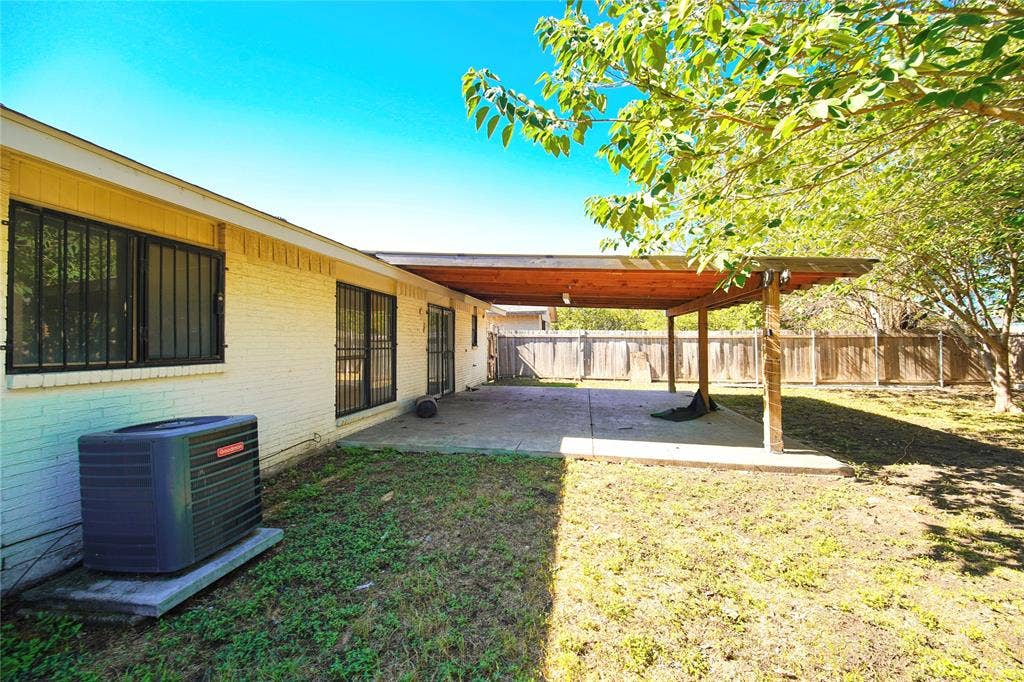 1035 Timberview Drive, Hutchins, TX 75141 1035 Timberview Drive, Hutchins, TX 75141
