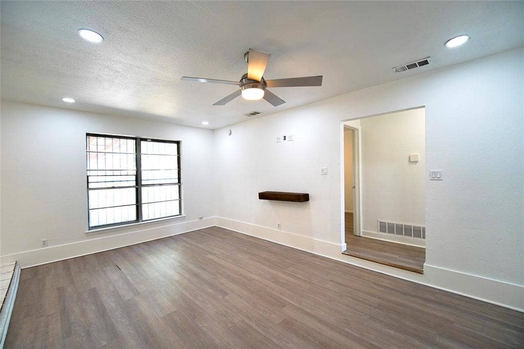 1035 Timberview Drive, Hutchins, TX 75141 1035 Timberview Drive, Hutchins, TX 75141