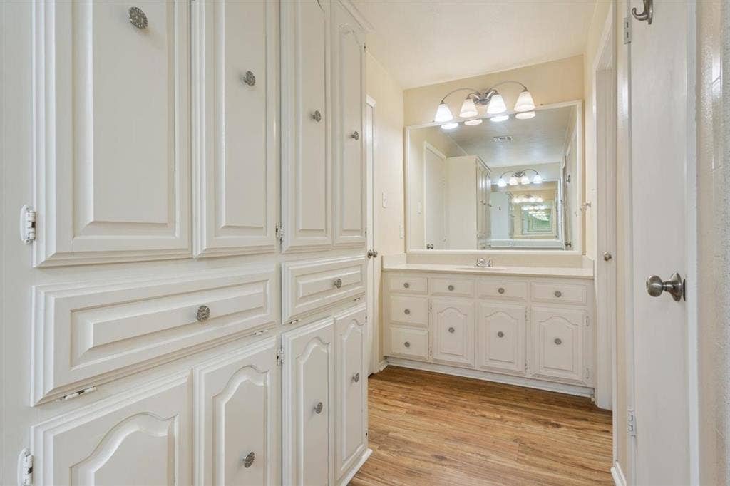 231 Del Rio Drive, Hewitt, TX 76643 231 Del Rio Drive, Hewitt, TX 76643