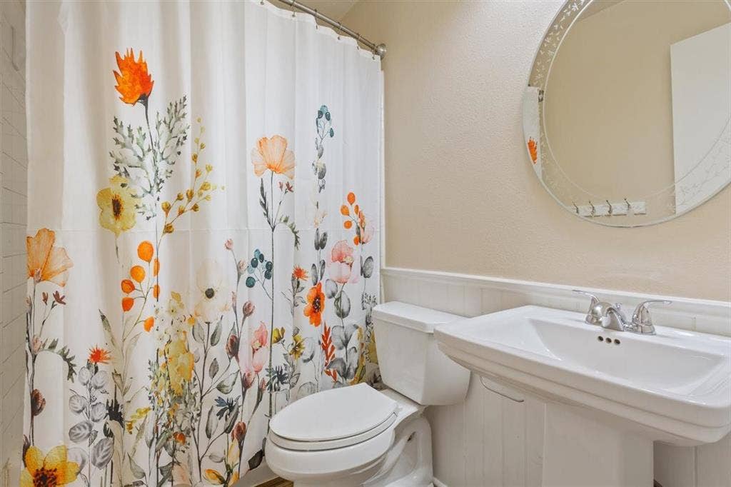 231 Del Rio Drive, Hewitt, TX 76643 231 Del Rio Drive, Hewitt, TX 76643
