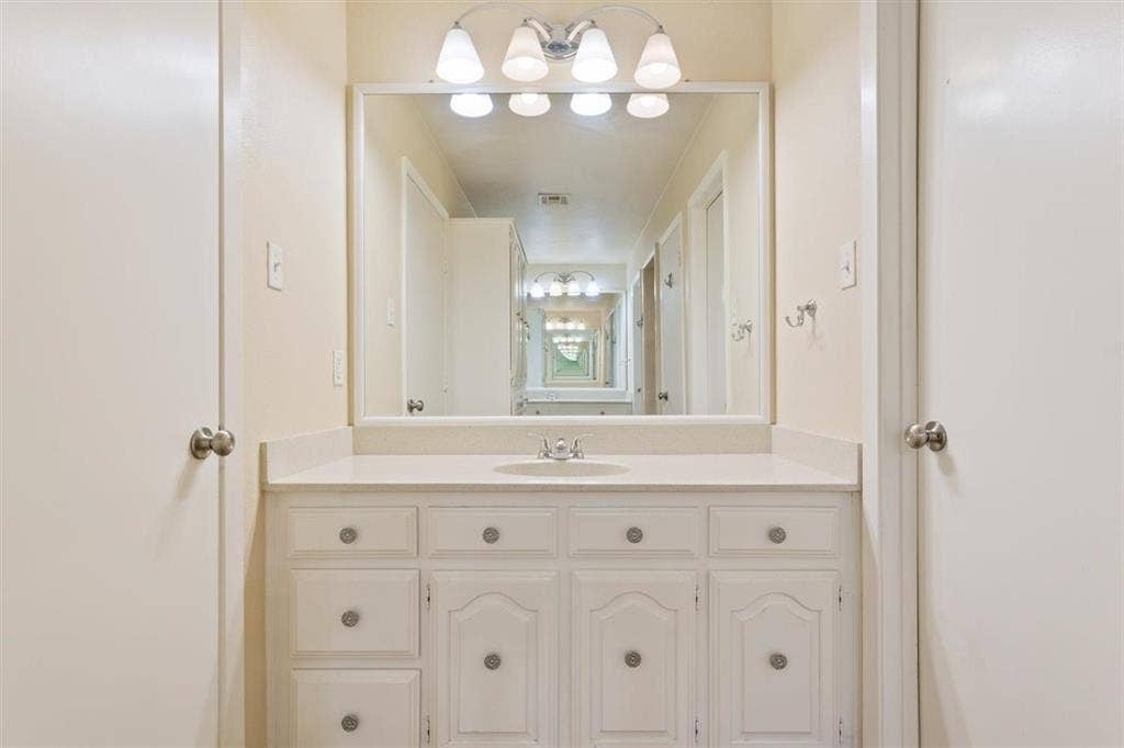 231 Del Rio Drive, Hewitt, TX 76643 231 Del Rio Drive, Hewitt, TX 76643