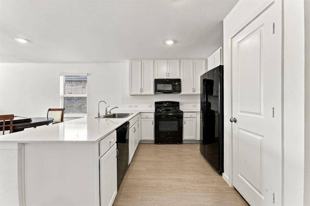 1948 Kiwi Drive, Royse City, TX 75189 1948 Kiwi Drive, Royse City, TX 75189