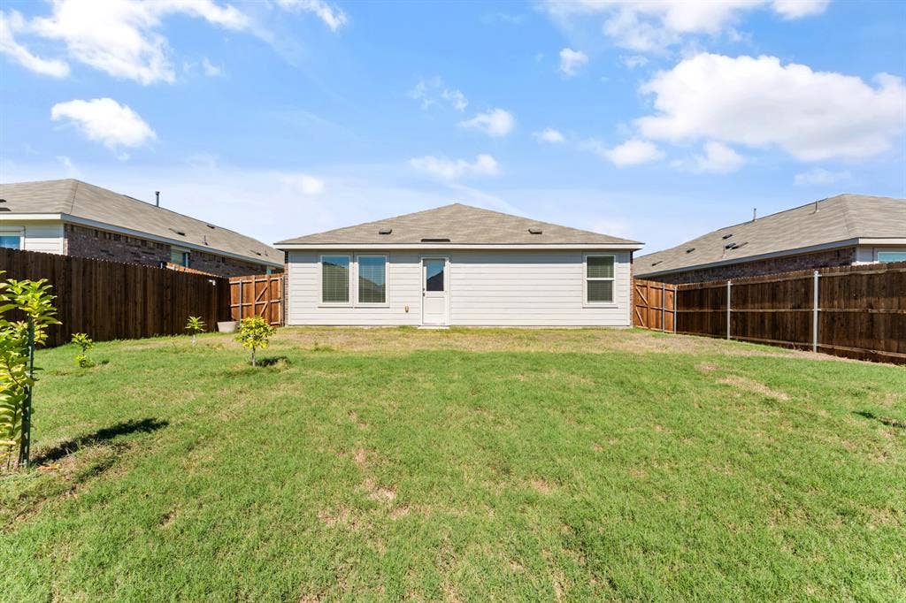 1948 Kiwi Drive, Royse City, TX 75189 1948 Kiwi Drive, Royse City, TX 75189
