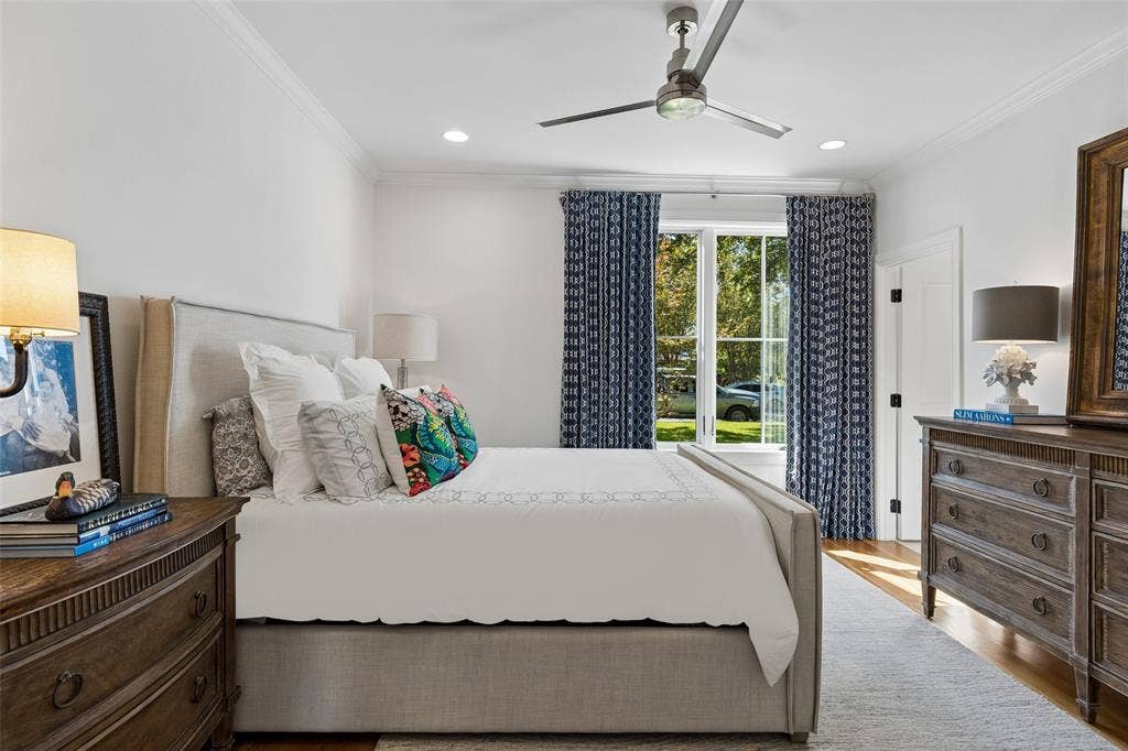 560 Northlake Drive, Dallas, TX 75218 560 Northlake Drive, Dallas, TX 75218