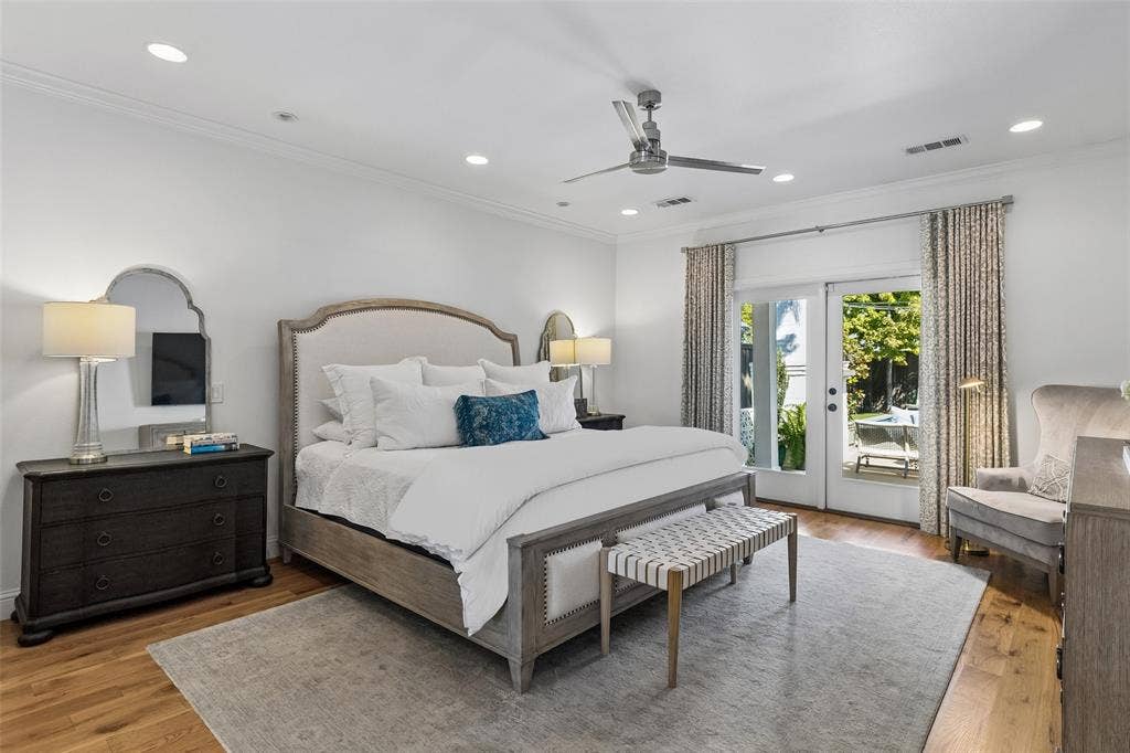 560 Northlake Drive, Dallas, TX 75218 560 Northlake Drive, Dallas, TX 75218
