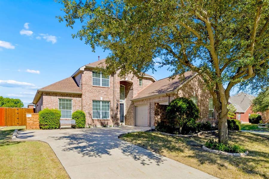 Property photo for 10417 Eastern Hills Court, Rowlett, TX