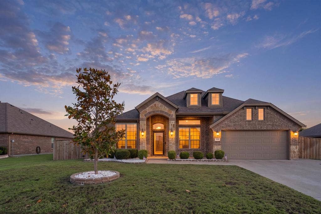133 Haymeadow Drive, Crandall, TX 75114