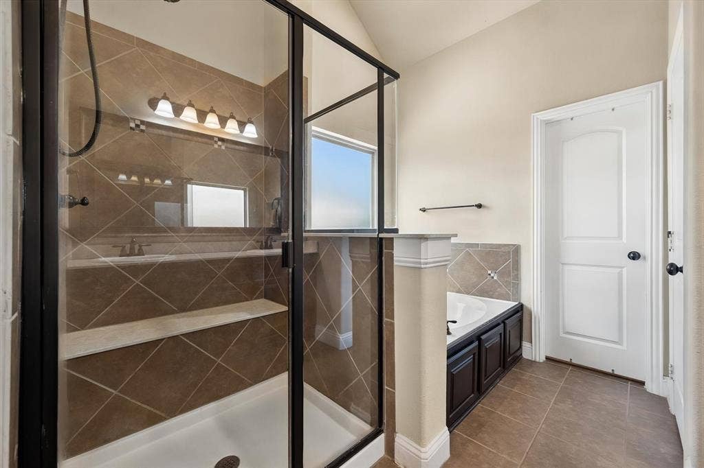 133 Haymeadow Drive, Crandall, TX 75114