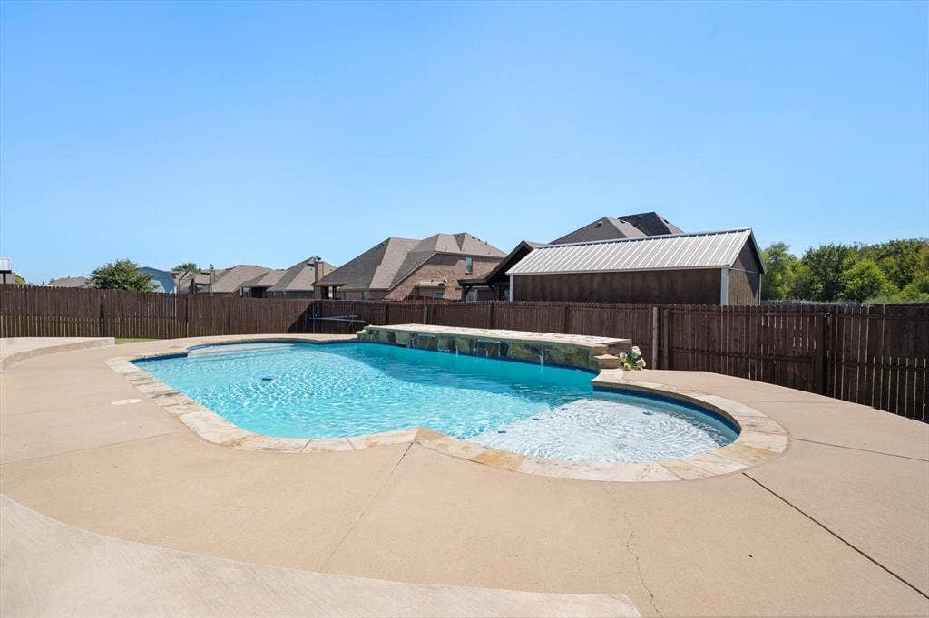 133 Haymeadow Drive, Crandall, TX 75114
