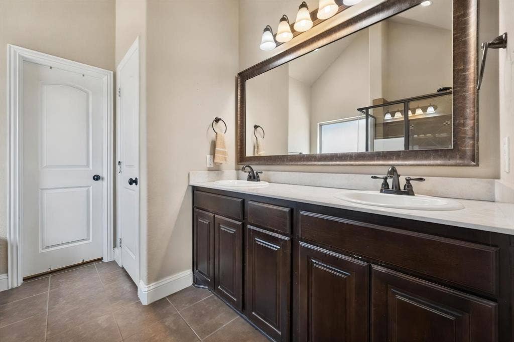 133 Haymeadow Drive, Crandall, TX 75114