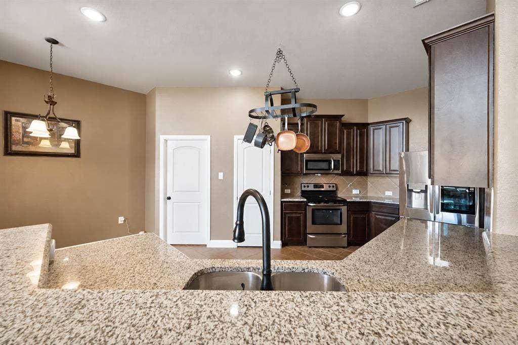 133 Haymeadow Drive, Crandall, TX 75114