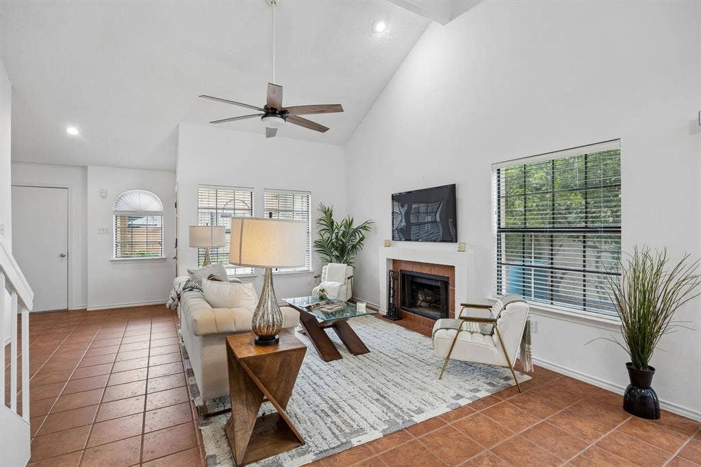623 Rancho Circle, Irving, TX 75063