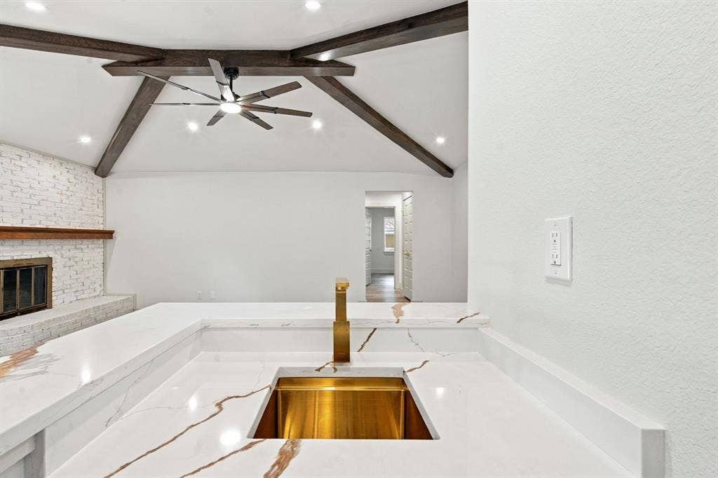 316 Oak Valley Drive, Colleyville, TX 76034 316 Oak Valley Drive, Colleyville, TX 76034