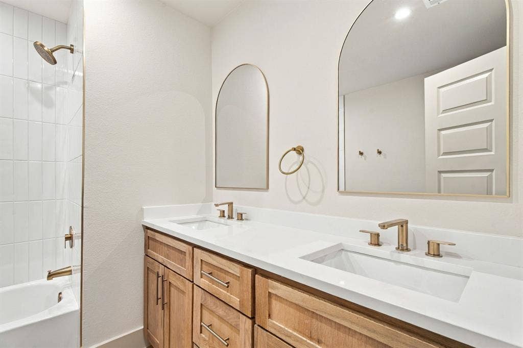 316 Oak Valley Drive, Colleyville, TX 76034 316 Oak Valley Drive, Colleyville, TX 76034