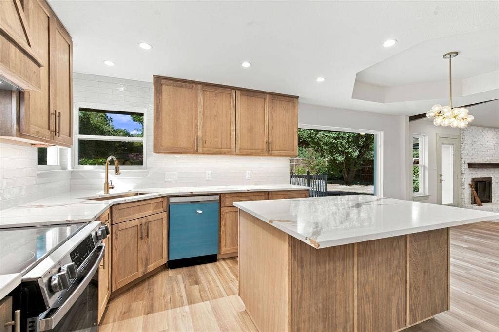 316 Oak Valley Drive, Colleyville, TX 76034 316 Oak Valley Drive, Colleyville, TX 76034