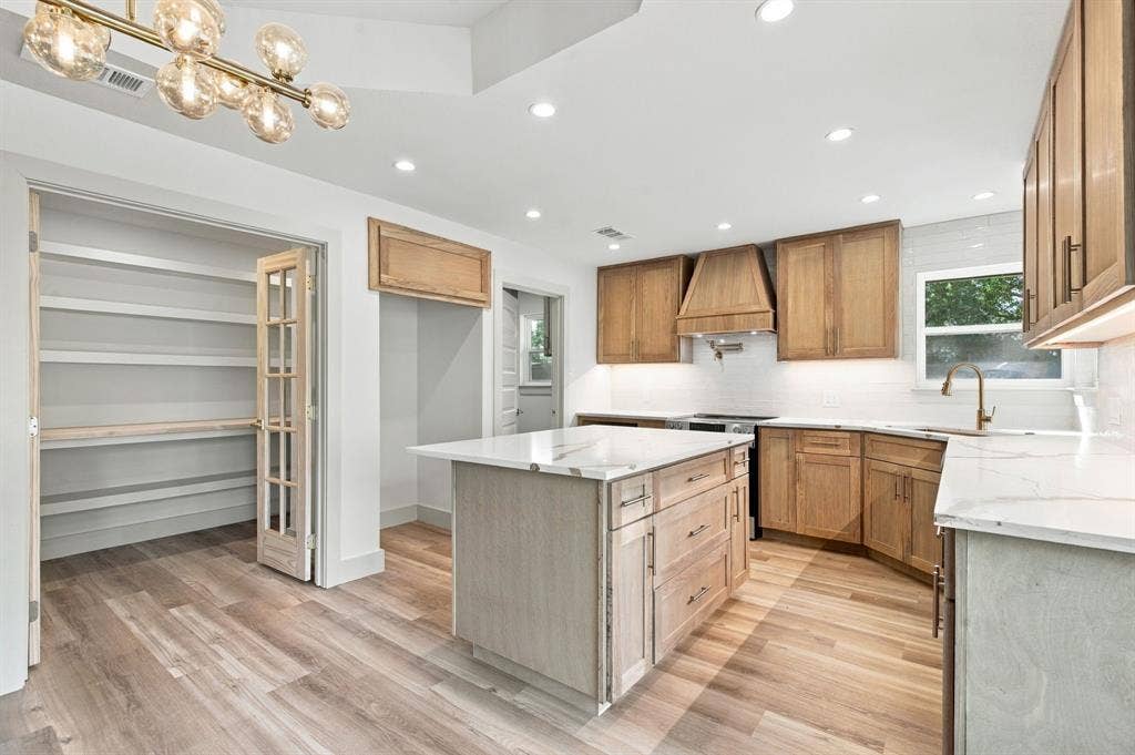 316 Oak Valley Drive, Colleyville, TX 76034 316 Oak Valley Drive, Colleyville, TX 76034