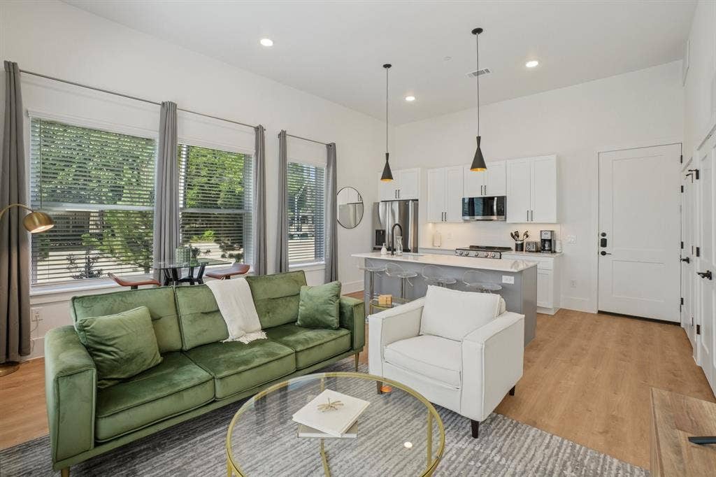 6418 Maple Avenue, #308, Dallas, TX 75235 6418 Maple Avenue, #308, Dallas, TX 75235