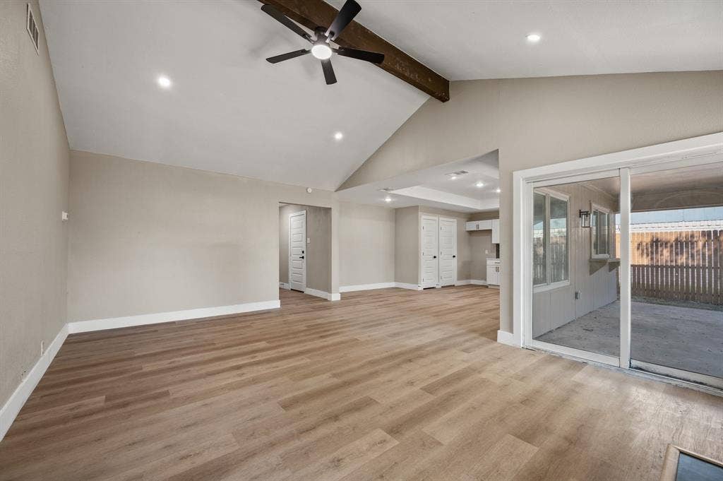7512 Clover Lane, Watauga, TX 76148