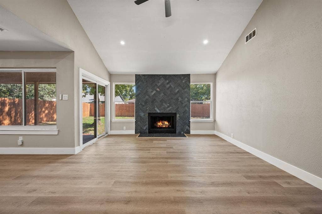 7512 Clover Lane, Watauga, TX 76148