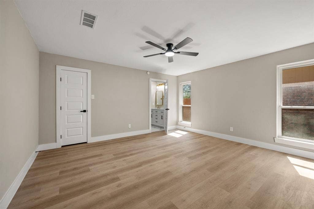 7512 Clover Lane, Watauga, TX 76148