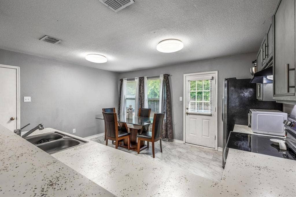 8610 Mountain Bluff, Dallas, TX 75227 8610 Mountain Bluff, Dallas, TX 75227