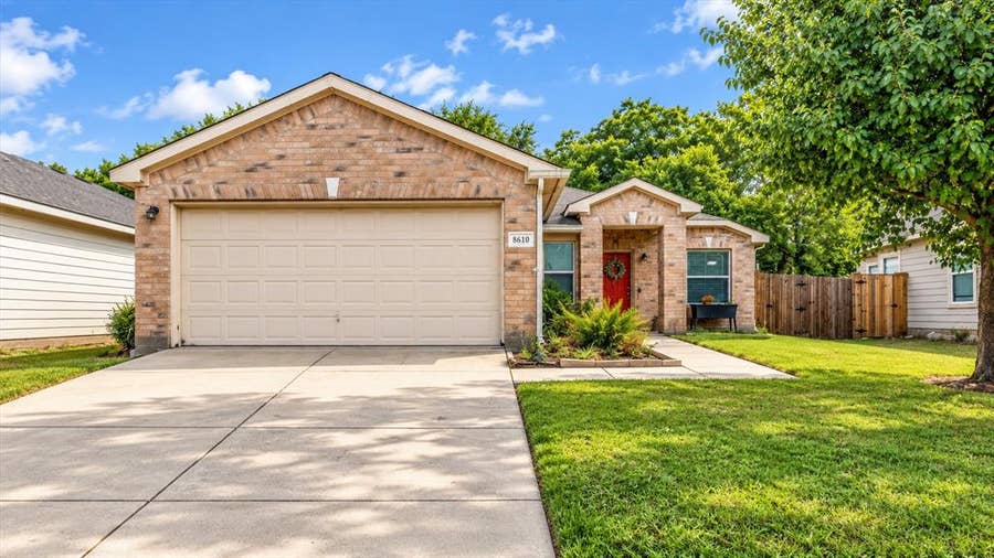 Property photo for 8610 Mountain Bluff, Dallas, TX