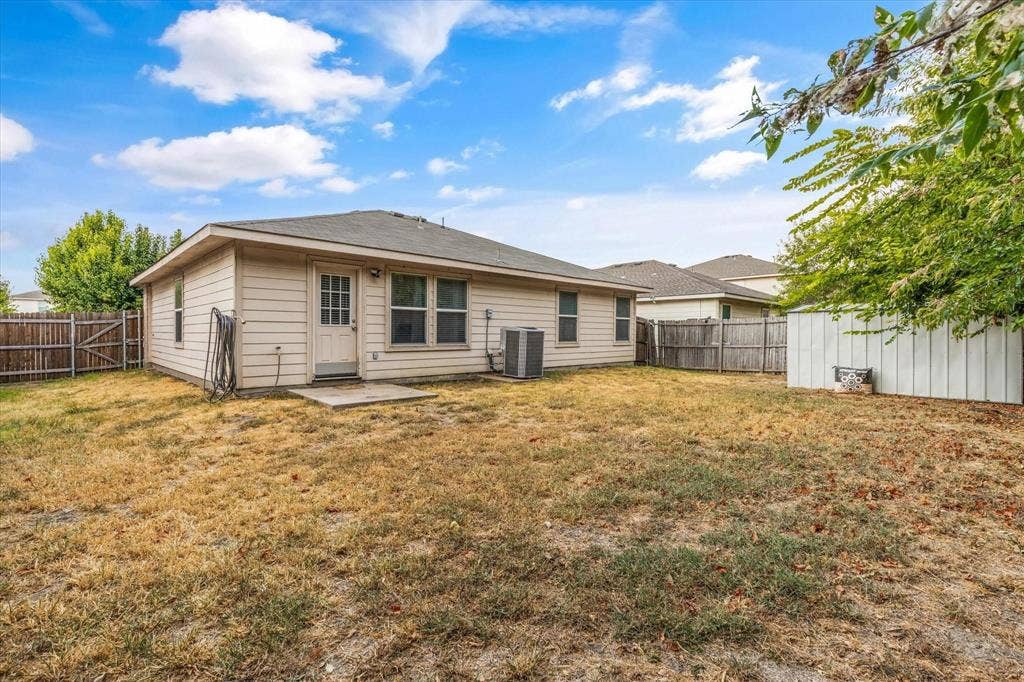 8610 Mountain Bluff, Dallas, TX 75227 8610 Mountain Bluff, Dallas, TX 75227