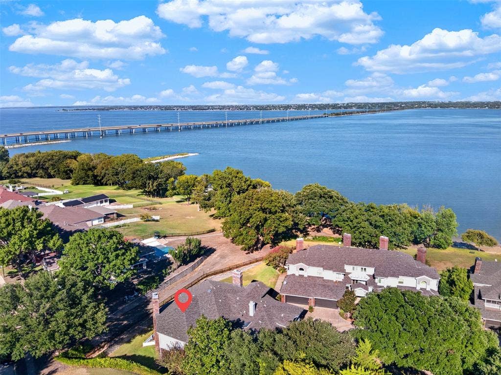 9981 Waterfront Trail, Rowlett, TX 75087 9981 Waterfront Trail, Rowlett, TX 75087
