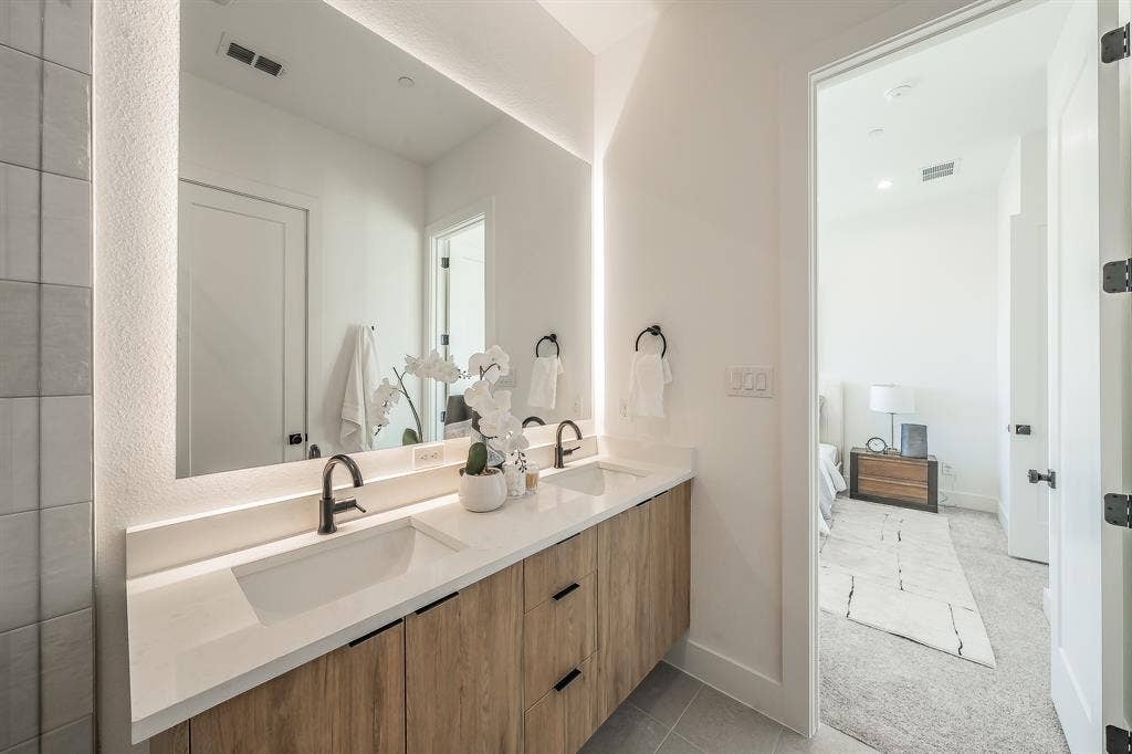 5320 Reiger Avenue, #107, Dallas, TX 75214 5320 Reiger Avenue, #107, Dallas, TX 75214