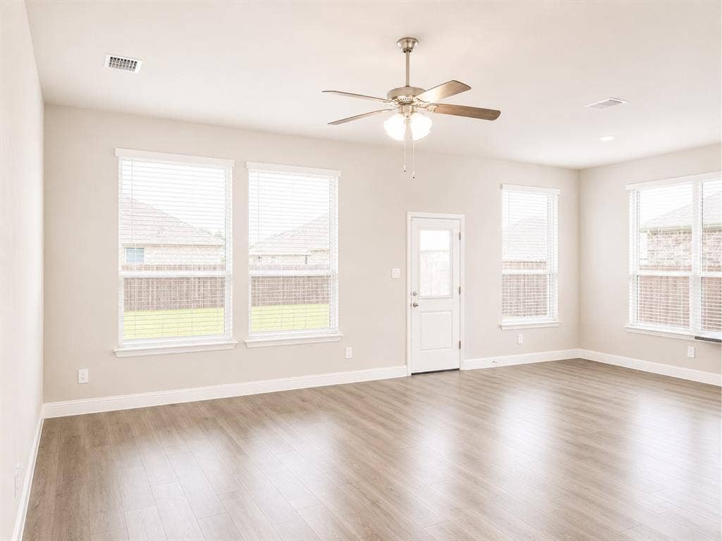 6002 14th Street, Midlothian, TX 76065 6002 14th Street, Midlothian, TX 76065