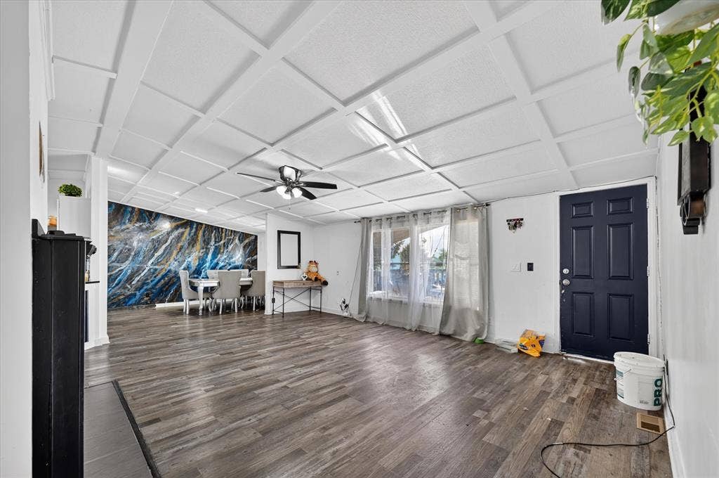 346 E Highline Drive, Royse City, TX 75189 346 E Highline Drive, Royse City, TX 75189