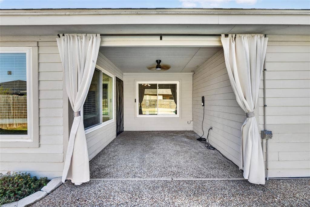 8205 Mule Deer Run, Fort Worth, TX 76179