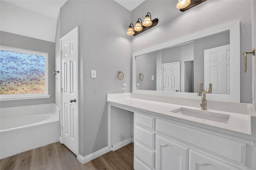 8205 Mule Deer Run, Fort Worth, TX 76179