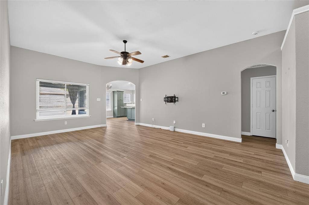 8205 Mule Deer Run, Fort Worth, TX 76179
