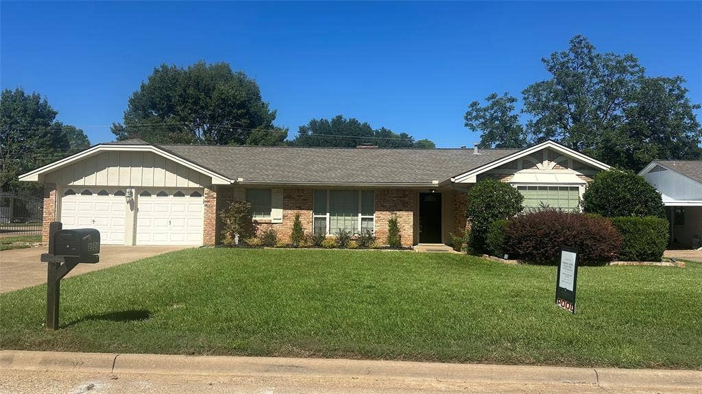Brick home with easy care siding, gutters, landscaped and sprinkler system.  Located in Nottingham Estates and  participates heavily in Nottingham Neighbors Group.  NO HOA.