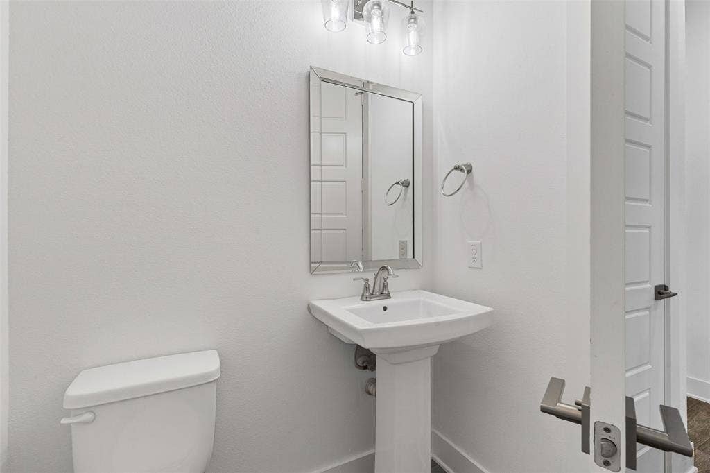 2821 Stanley Avenue, Fort Worth, TX 76110 2821 Stanley Avenue, Fort Worth, TX 76110