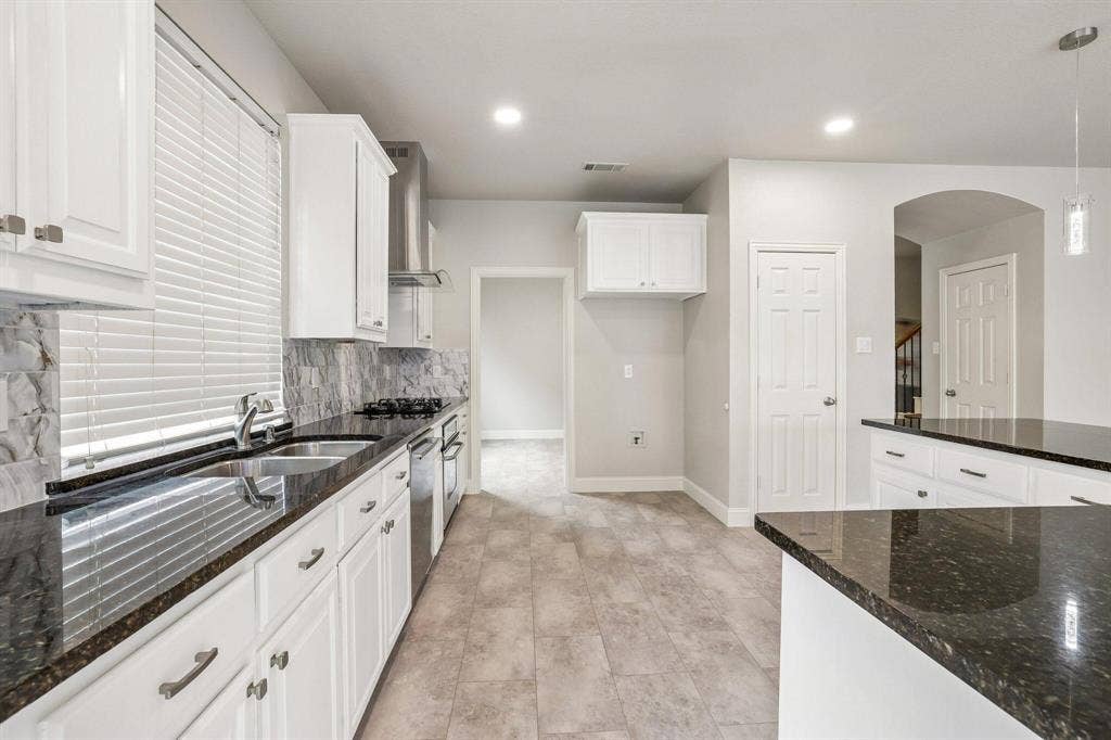 6412 Falcon Ridge Lane, McKinney, TX 75071 6412 Falcon Ridge Lane, McKinney, TX 75071