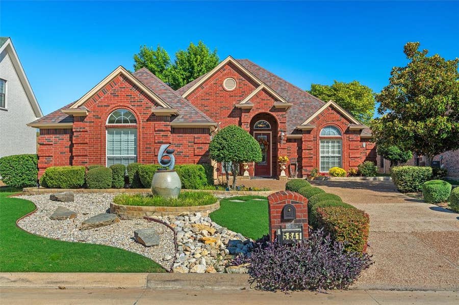 Property photo for 5841 River Meadows Place, Fort Worth, TX