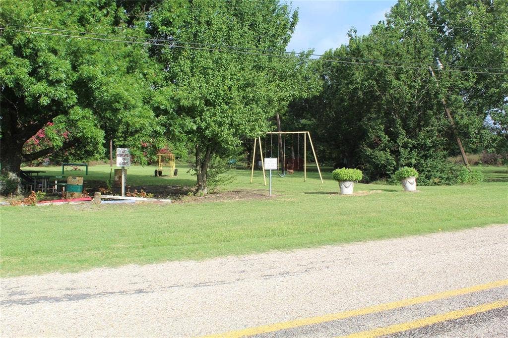 402 Cleveland Street, Bailey, TX 75452 402 Cleveland Street, Bailey, TX 75452