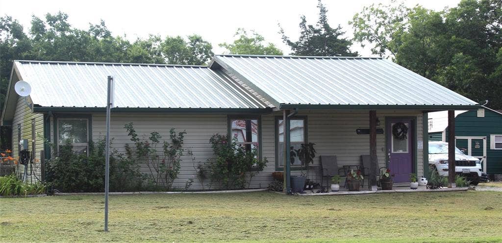 402 Cleveland Street, Bailey, TX 75452 402 Cleveland Street, Bailey, TX 75452