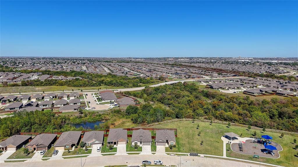 304 Crowfoot Drive, Fort Worth, TX 76131 304 Crowfoot Drive, Fort Worth, TX 76131