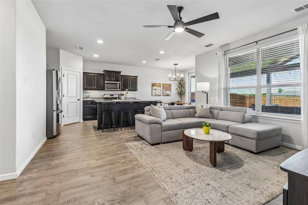 304 Crowfoot Drive, Fort Worth, TX 76131 304 Crowfoot Drive, Fort Worth, TX 76131