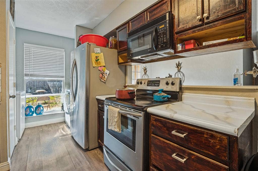 1202 Canyon Oaks Drive, Lancaster, TX 75146 1202 Canyon Oaks Drive, Lancaster, TX 75146