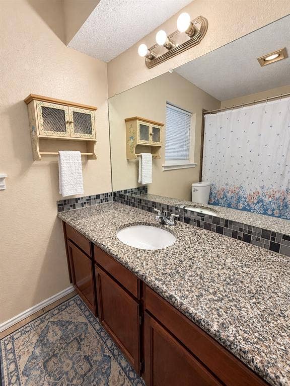 2704 Ridge Road N, Fort Worth, TX 76133