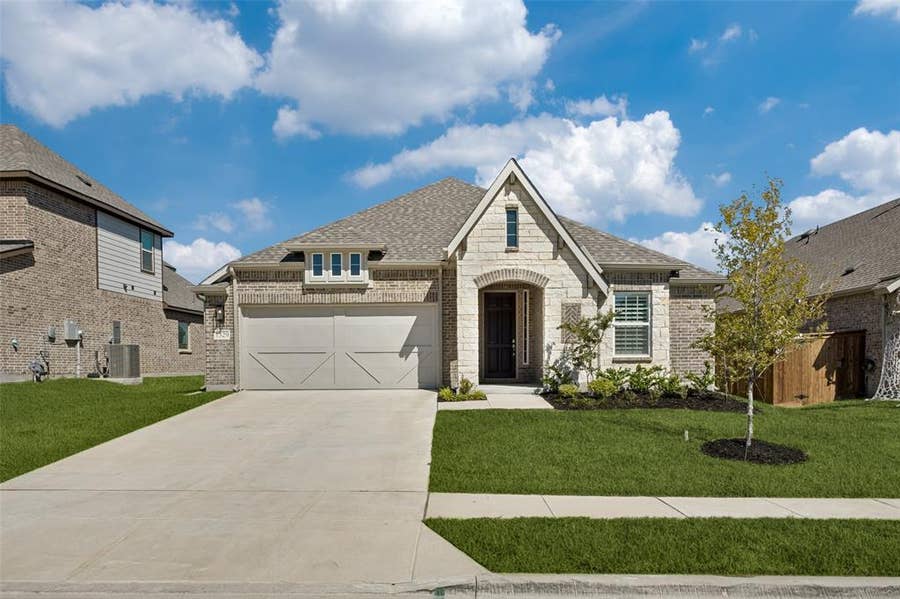 Property photo for 1329 Huntington Drive, Anna, TX