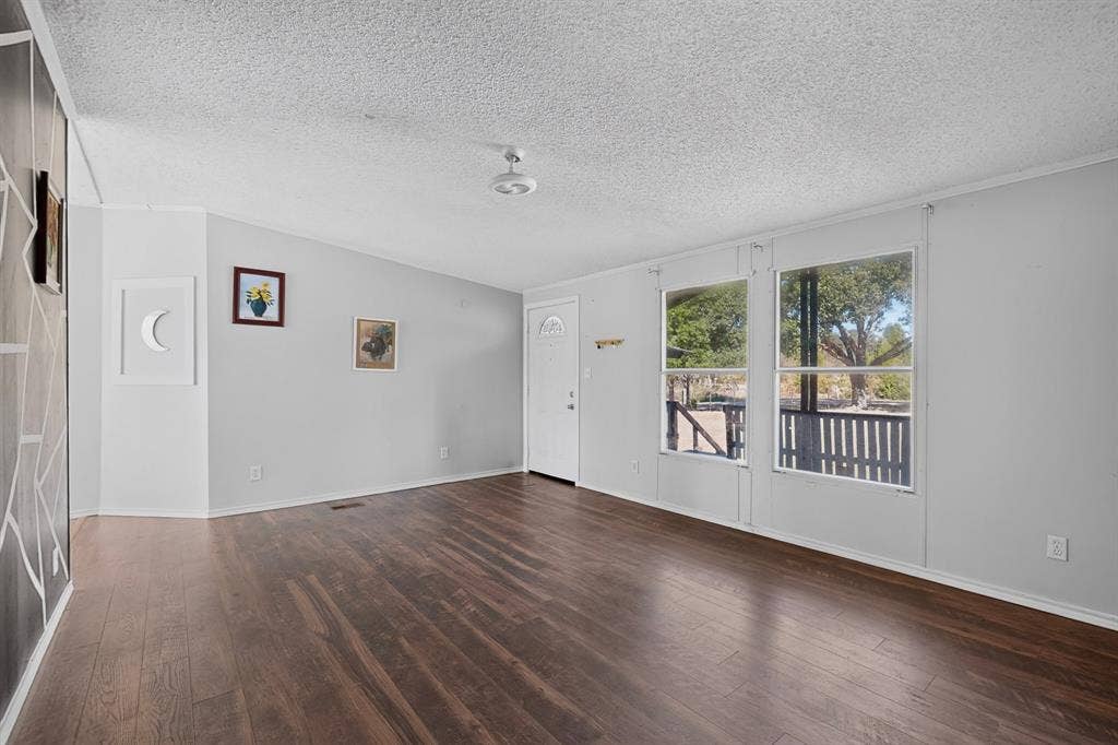 15825 Wingham Road, Caney City, TX 75148 15825 Wingham Road, Caney City, TX 75148
